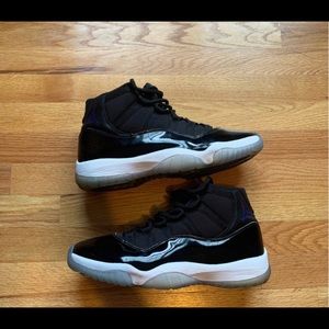 Jordan 11 space jams if interested text 8287852038